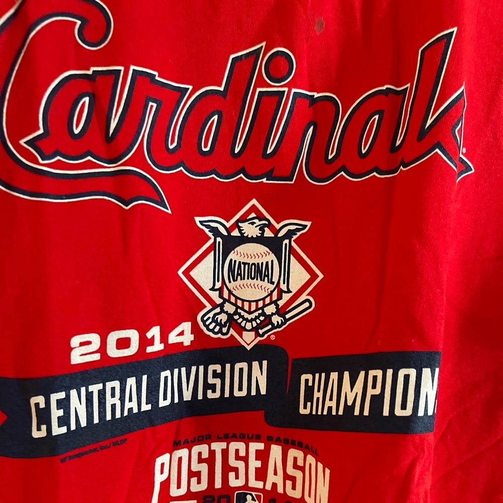 Brand new Cardinal T shirt from 2014 Central Division Champions. NWT.
